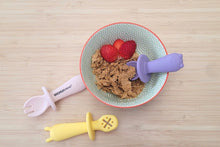 Silicone Animal Sensory Spoons - Pink Yellow