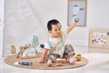 PolarB - Grow with me box - for Sensory Seekers (0-6 months)